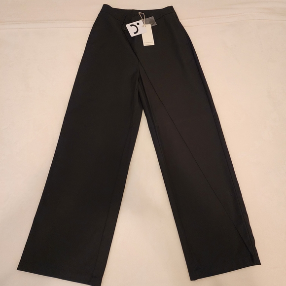 Commense Asymmetrical Layer Button Wide Leg Dress Pants - Picture 5 of 7